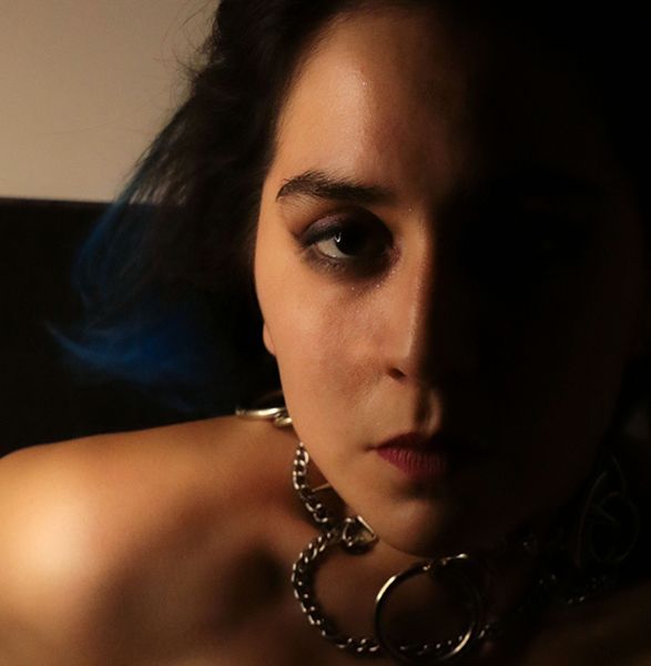 Directora Julia ostertag Female Eyaculation Excéntrico 2021