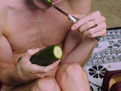 Cucumber-knife